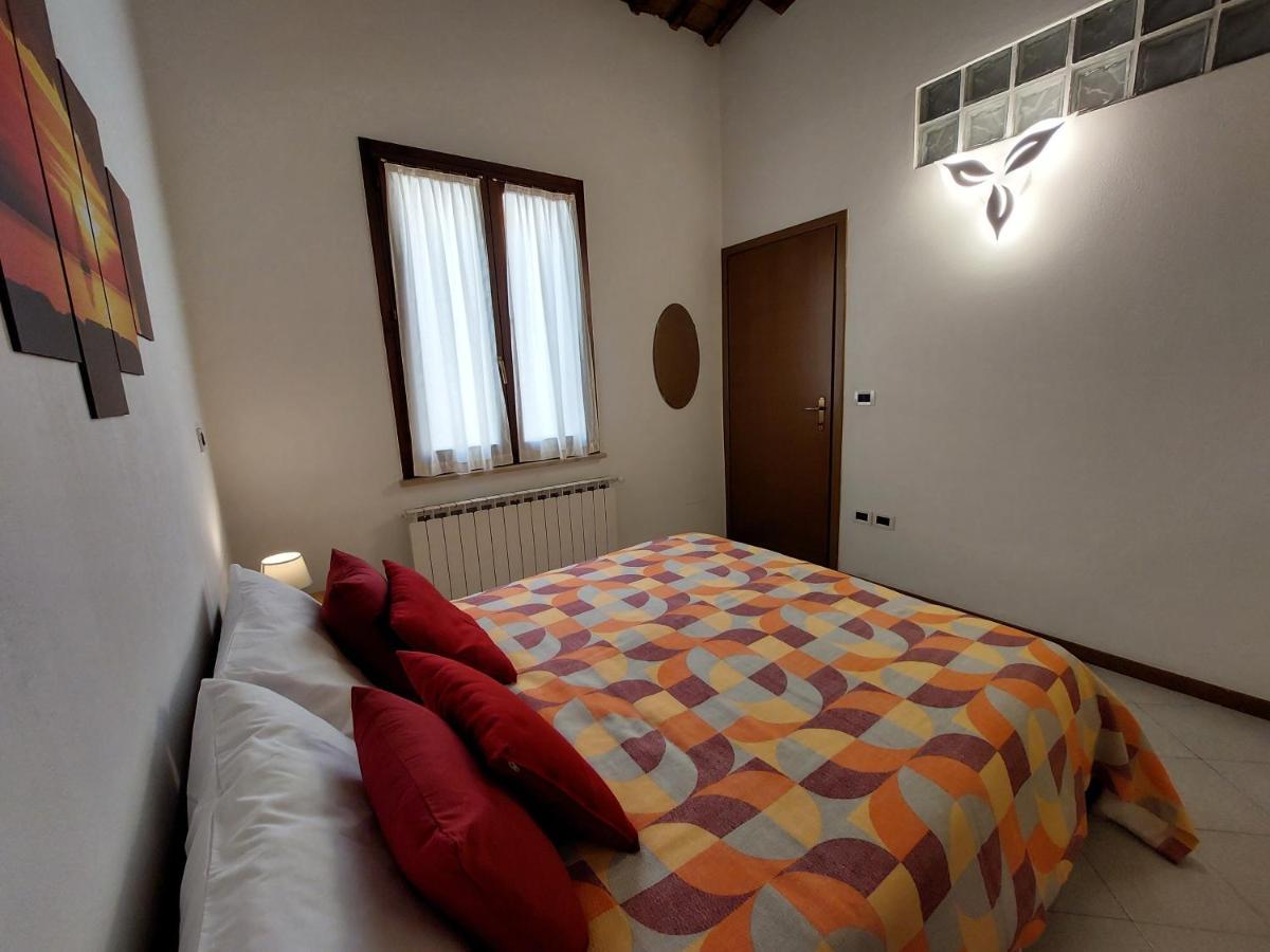Appartamento In Centro Free Wi-Fi, Self Check-In Forlì Dış mekan fotoğraf